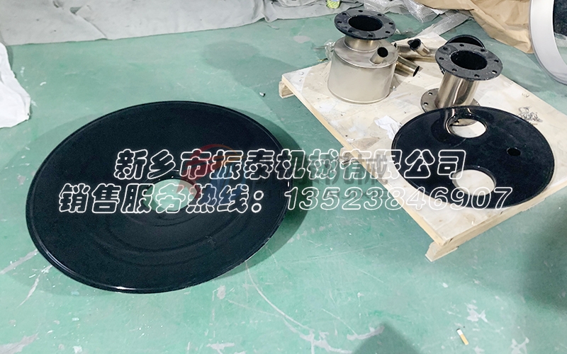 有機鍺粉內(nèi)噴特氟龍振動篩內(nèi)部